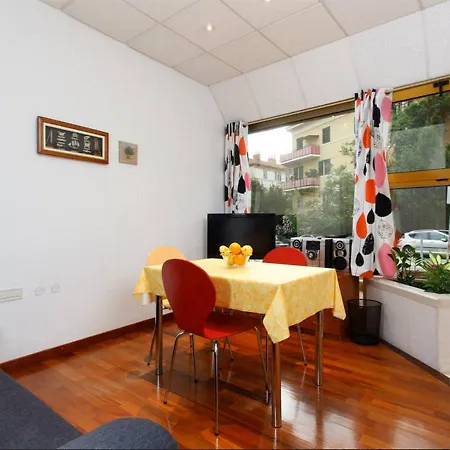 Apartman Studio Deni