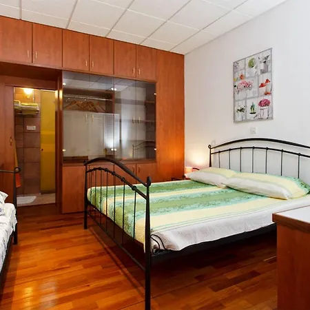 Apartman Studio Deni *